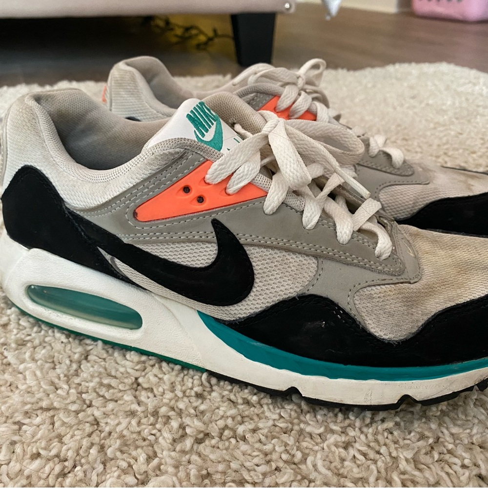 Nike Air Max Correlate Sneaker Mango